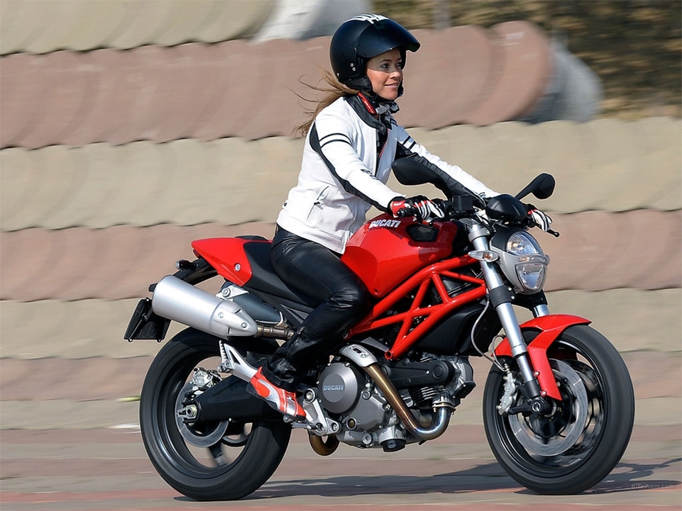 moto pour femme petit gabarit